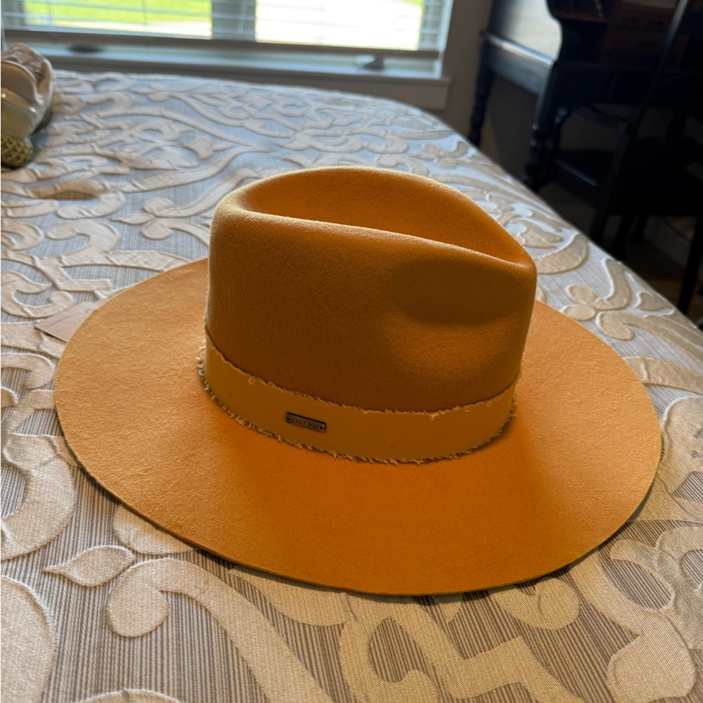 GIGI PIP Golden Wide-Brim Hat